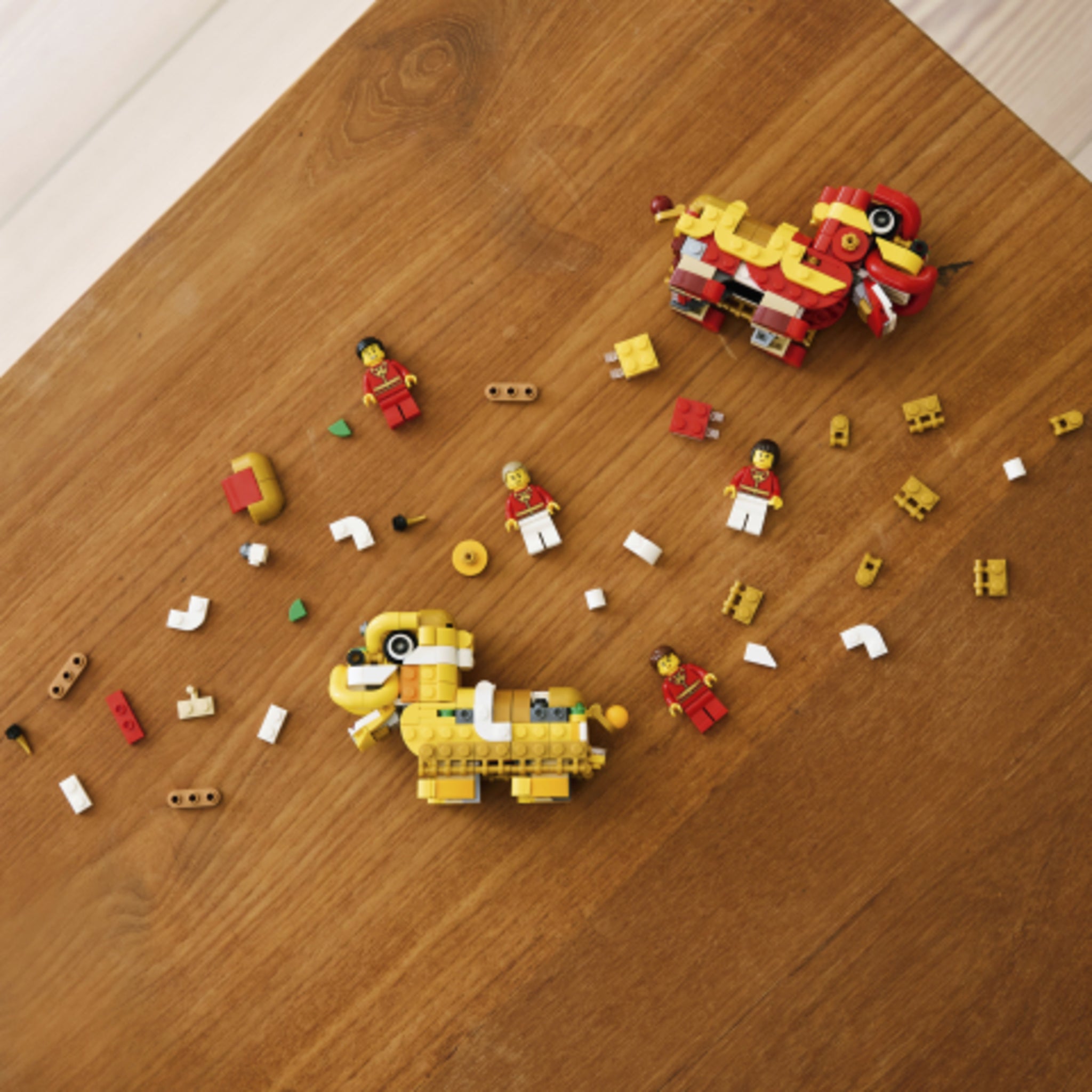 LEGO® Lion Dance Spring Festival Decorations 40915 – lego